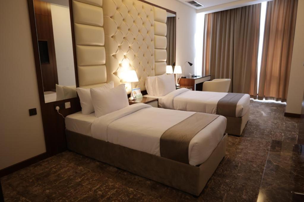 Dolphin Continental Hotel Kuvait Kültér fotó