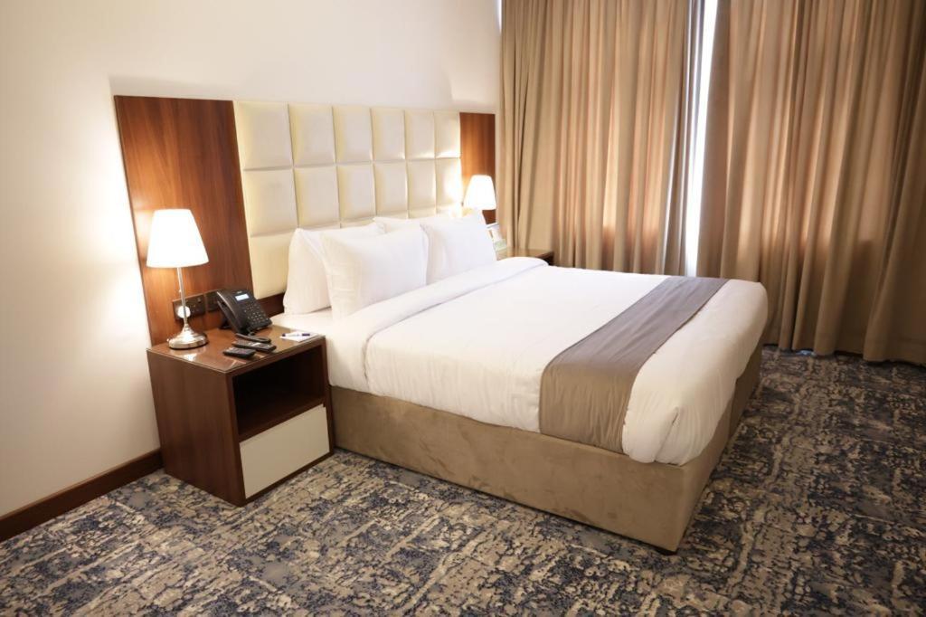 Dolphin Continental Hotel Kuvait Kültér fotó
